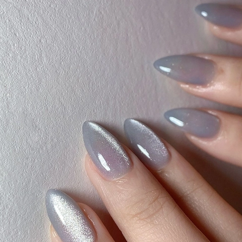 Unghie Finte Press On Grigio Occhio Di Gatto Magnetico Scintillante Forma Mandorla Plastica ABS Manicure Fai Da Te Per Donne