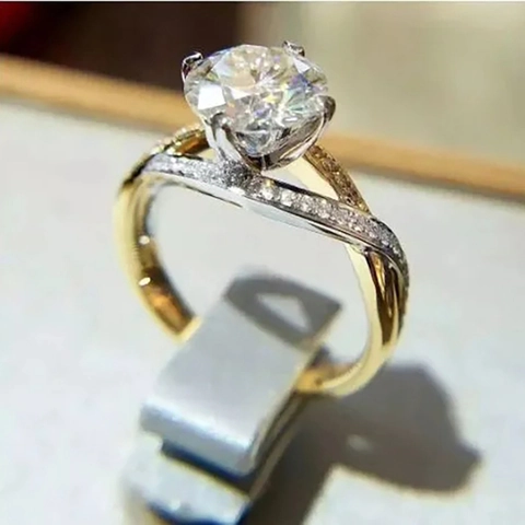 Elegant Women Twisted Arm Engagement Ring Copper Round Zirconia Prong Setting Contrast Color Micro-Pave Fashion Jewelry