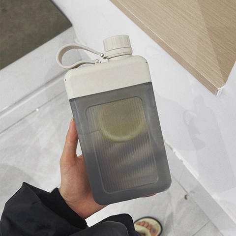 Portable Square Flat Water Bottle Plastic BPA Free Leakproof Frosted Sport Kettle With Handle Outdoor Minimalist Modern