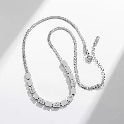 Stainless Steel LOVE Square Block Pendant Necklace For Women Gold Silver Plated Snake Chain Minimalist Fashion Jewelry