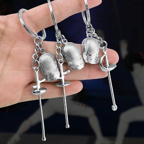 Schermen Sleutelhanger Zinklegering Sport Hanger Mini Masker En Zwaard Miniatuur Voor Atleten Fans Souvenir Zilvertint