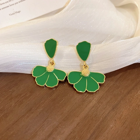 Flower Petal Drop Earrings Vintage French Green Enamel Alloy Jewelry With Silver Earring Post For Women Elegant Niche