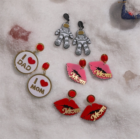 Acryl Tropfenohrringe Muttertag Herz Buchstaben Astronaut Katze Silhouette Design Individueller Stil Schmuck Frauen