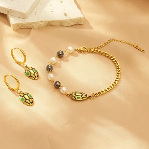 Juego De Joyas De Acero Inoxidable Con Cabeza De Serpiente Y Pulsera De Cuentas De Concha Y Perlas Artificiales Y Pendientes De Aro Ojos De Esmalte Verde Chapado En Oro