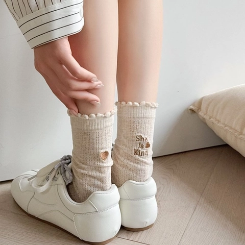 Women Combed Cotton Crew Socks Heart Embroidery She Is Kind Lettering Ruffle Cuff Ribbed Casual Korean Style