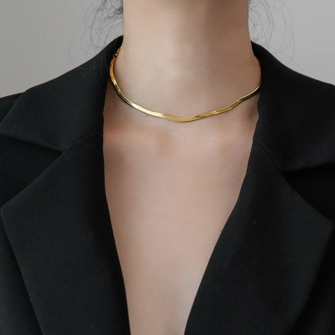 Minimalist Flat Snake Chain Necklace Titanium Steel 18K Gold Plated Herringbone Choker With Heart Pendant For Women