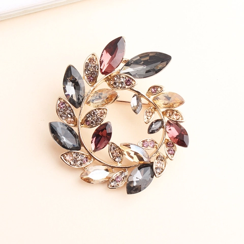 Eleganter Blumenkranz Brosche Pin Mit Kristallen Und Strasssteinen Legierung Vintage Schmuck Für Damen