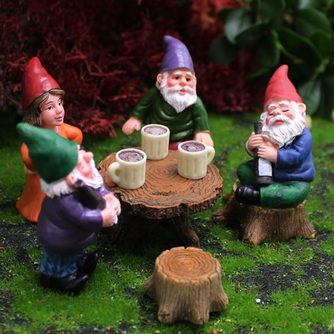 Miniature Garden Gnome Figurines Resin Fairy Forest Ornaments With Stump Table And Chairs For Micro Landscape Decor
