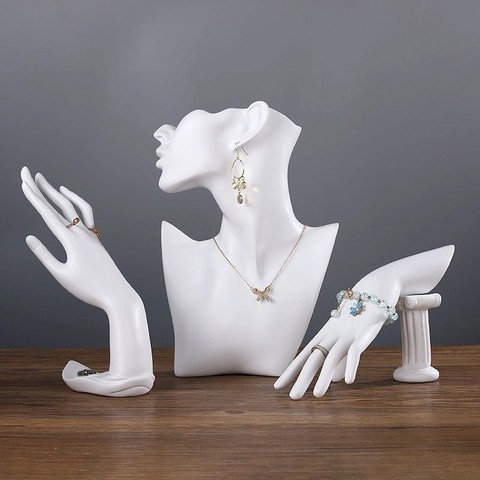 Resin Portrait Mannequin Jewelry Display Stand For Necklace Earring Ring Bracelet Nordic Minimalist Matte White Holder