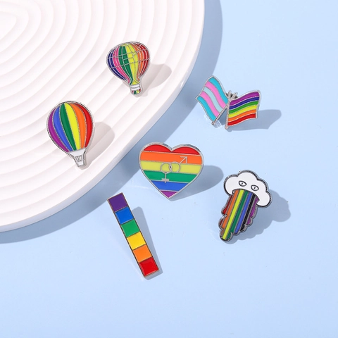 LGBTQ Pride Regenbogen Emaille Brosche Pin Legierung Herz Heißluftballon Wolken Reversnadeln Für Rucksack Kleidung Zubehör Dekor Unisex Mode Schmuck
