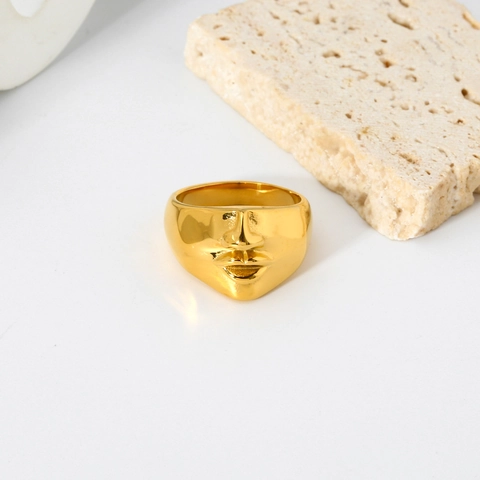 18K Gold Plated Stainless Steel Ring 3D Abstract Face Relief Nose Lips Design Hip Hop Punk Style Jewelry For Women