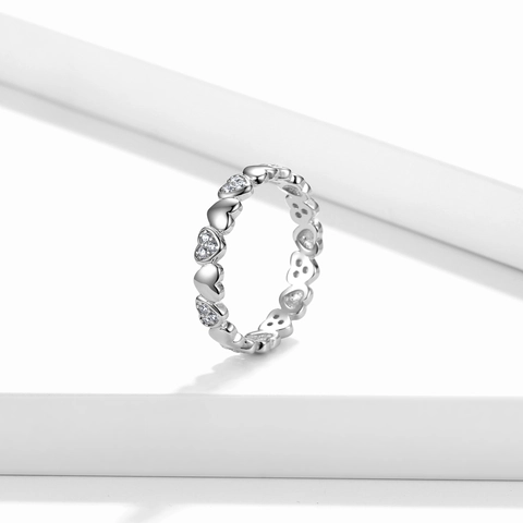 925 Sterling Silber Herz Ring Kontinuierliche Herzform Eingelegter Zirkon Eternity Band Minimalistischer Schmuck