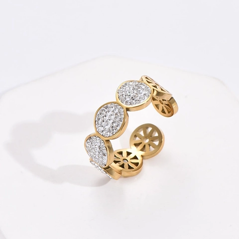 Elegant Hollow Geometric Circle Open Ring For Women Titanium Steel Pavé Rhinestone Vintage Fashion Adjustable Jewelry