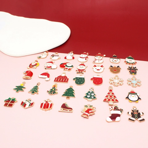 Kerst Bedeltjes Legering Emaille Druppelolie Hangers Voor Sieraden Maken Doe-Het-Zelf Craft Feestelijke Ontwerpen