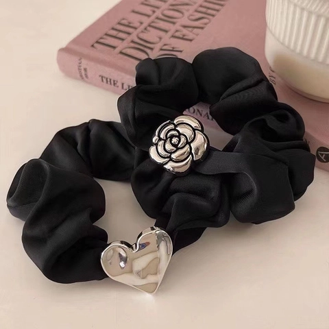 Coleteros De Satén Satén Camelia Corazón Francés Elegante Gomas Elásticas Para Pelo Con Perla Artificial Diamante De Imitación