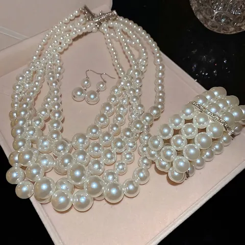 Multi-layer Faux Artificial Pearl Necklace Bracelet And Drop Earrings With Silver Earring Post Elegant Alloy Rhinestone Jewelry