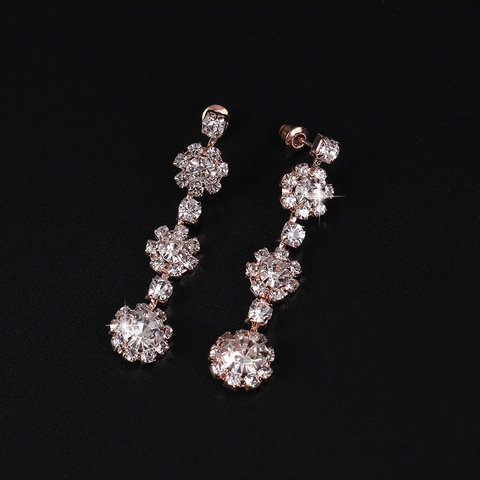 Collana e Orecchini a Fiori in Rame con Strass di Moda Europea Eleganti Accessori per Gioielli da Festa di Nozze per Donna
