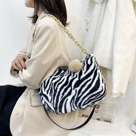 Plüsch Schultertasche Tiermuster Kunstfell Große Tragetasche Mit Metallkette Und Pelzball Anhänger Für Damen Winter Casual