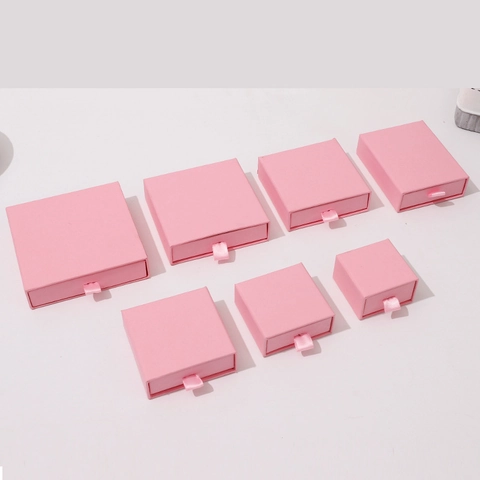 Joyero Estilo Cajón Minimalista Moderno Embalaje de Papel Kraft y Cartón para Anillo Collar Pendiente Caja de Regalo Con Asa de Cinta de Seda