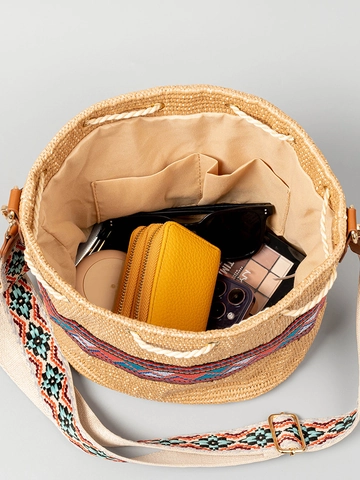 Women Bohemian PP Straw Woven Bucket Bag Ethnic Geometric Pattern Tassel Adjustable Wide Strap Casual Beach Shoulder Bag
