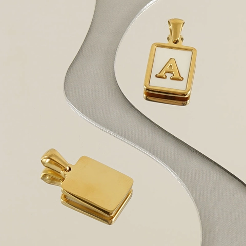 Collana Con Pendente Lettera Iniziale In Acciaio Inossidabile Placcato Oro 18k Intarsio Di Conchiglia Alfabeto A-Z