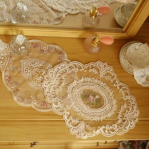 Vintage Oval Lace Embroidered Placemat Floral Rose Pattern Hollow Out Netting Table Mat Coaster Elegant Decor