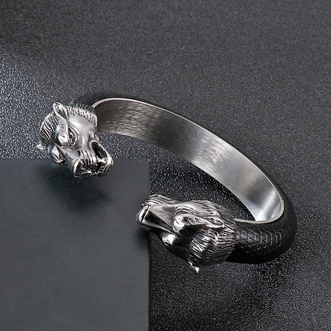Men Vintage Punk Double Wolf Head Open Bangle Stainless Steel And Genuine Leather Textured Bracelet Biker Jewelry