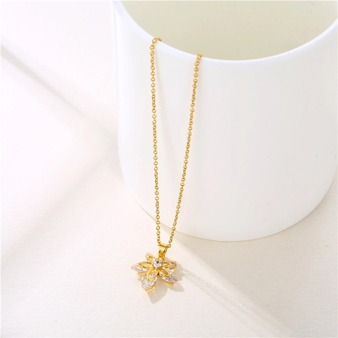 Collier Pendentif Fleur Feuille Acier Inoxydable Zircon Pierre Gemme Transparente Bijoux Élégants Pour Femmes Plaqué Or