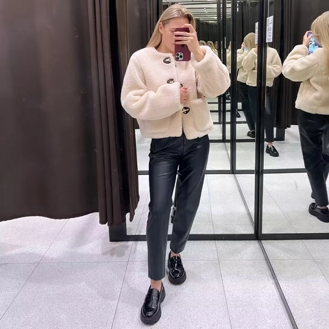 Women Short Faux Fur Jacket Lambswool Warm Coat Metal Buckle Round Neck Long Sleeve Casual Outerwear