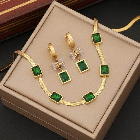 Emerald Green Square Pendant Necklace For Women Stainless Steel 18K Gold Plated Flat Snake Chain Elegant Jewelry