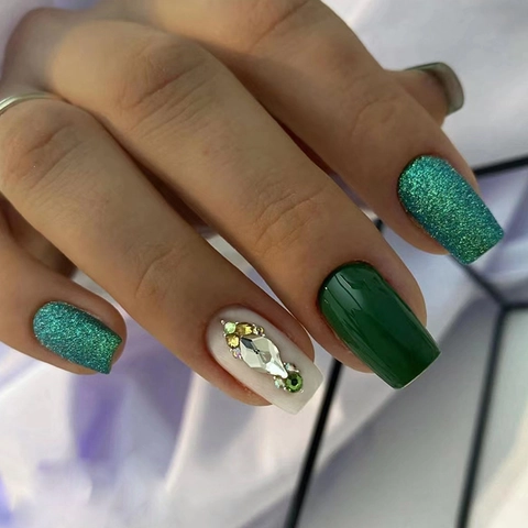 Emerald Green Press On Nails Square Medium Long Artificial False Nails With Rhinestones Glitter Sparkling Manicure For Women