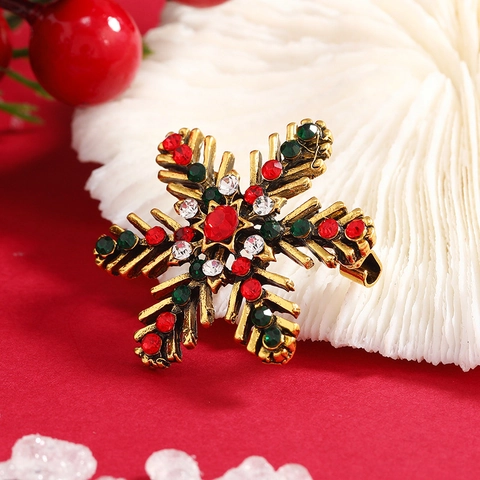 Broche Flocon De Neige De Noël Alliage Strass Multicolore Cristal Épingle Hiver Vacances Rétro Corsage Bijoux Femmes