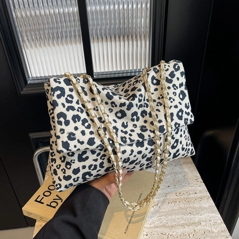 Leopard Print Shoulder Bag For Women PU Leather Chic Flap Crossbody Bag With Gold Chain Strap Trendy Casual Purse