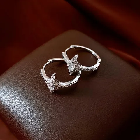 Orecchini A Cerchio Stella Micro Pavè Zircone Stella A Otto Punte Rame Tonalità Argento Gioielli Eleganti Donna