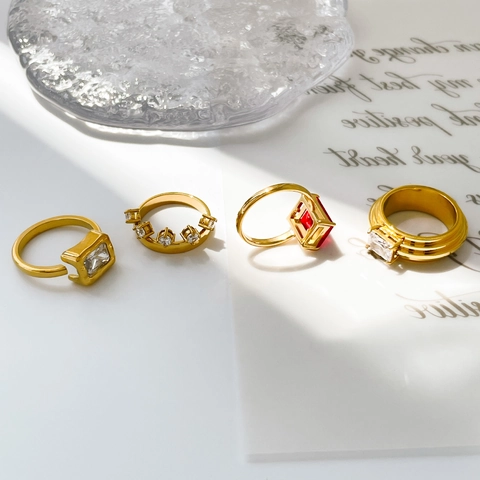 Bling Rechteckiger Zirkonia Ring 18K Vergoldet Edelstahl Roter Quadratischer Zirkonia Bandring Für Damen Mode Schmuck