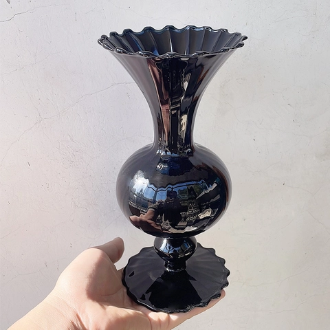 Vase En Verre Noir Vintage Bord Ondulé Vase À Fleurs Décoratif Pour La Maison Ornement De Bureau Rétro Minimaliste