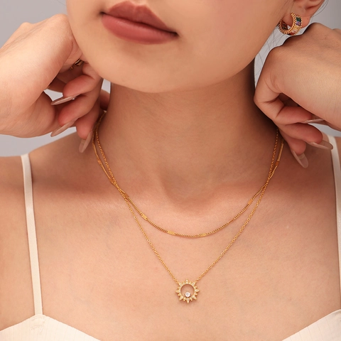Collana E Bracciale In Acciaio Inossidabile Con Girasole E Zirconia Intarsiata Moda Lusso Leggero Ciondolo Sole Radioso Donna