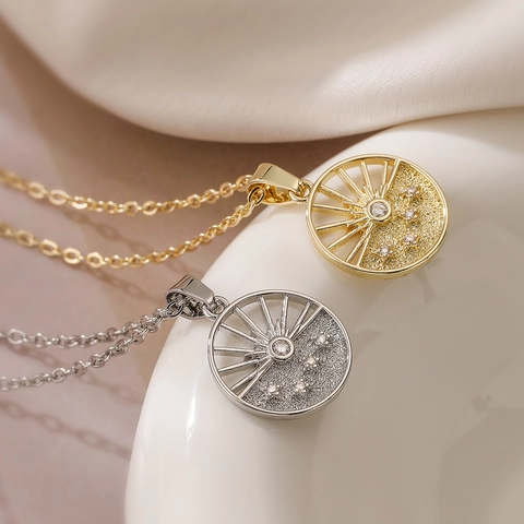 Collar Colgante Sol Luna Cobre Con Circón Diseño Asimétrico Redondo Chapado En Oro Niche Clavícula Joyería Para Mujeres