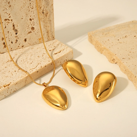 18K Vergoldetes Edelstahl Wassertropfen Schmuckset Minimalistisches Tränentropfen Anhänger Halskette Ohrstecker Für Damen Moderner Schmuck