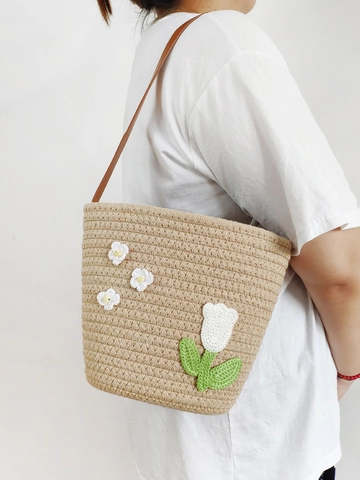 Handmade Cotton Rope Woven Shoulder Bag Sweet Crochet Flower Pastoral Style Small Summer Beach Bucket Bag For Women