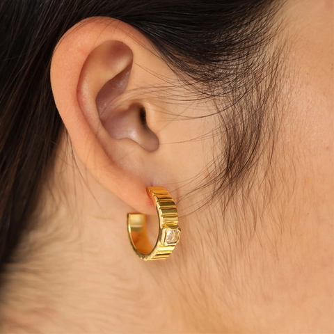 Retro Stainless Steel C Shaped Hoop Earrings With Square Zircon Ribbed Gear Texture Punk Style Jewelry For Women