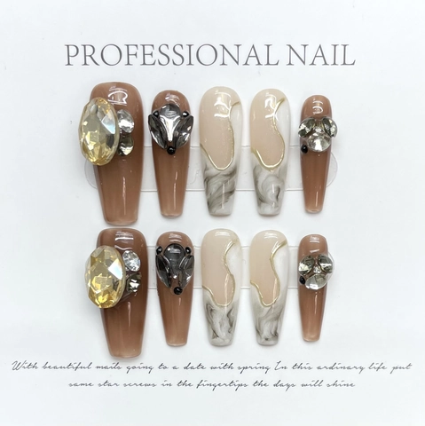 Handgemaakte Press On Nails 3D Strass Lange Doodskistvorm Marmerpatroon Chinese Inktstijl Vintage Luxe Voor Vrouwen
