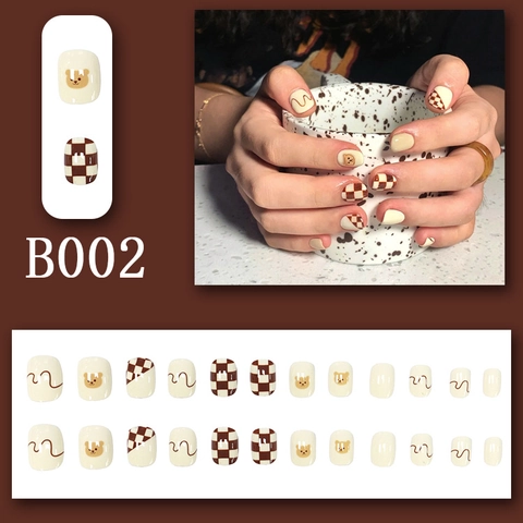 Unghie Finte Carine Corte Quadrate Marrone Mocha Scacchi Orso Cartone Animato Stile Dipinto A Mano Decorative Con Colla