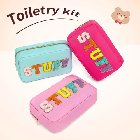 Nylon Make-up Tasche Wasserdichter Kulturbeutel Mit Chenille Buchstaben Patches Für Frauen Reisen Große Kapazität Preppy Style