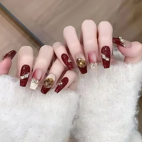 Unghie Finte Press On Coffin Lunghe Rosso Vino Occhio Di Gatto Glitter Francese Strass Farfalla Lusso Eleganti Donne