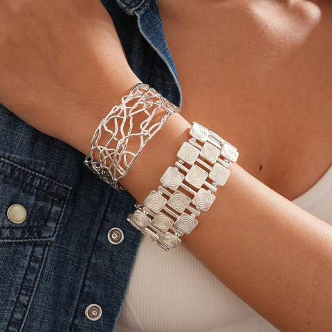 Opengewerkte Cross Winding Manchet Armband 18K Goud Verguld Koper Minimalistische Niche Luxe Bangle Voor Dames