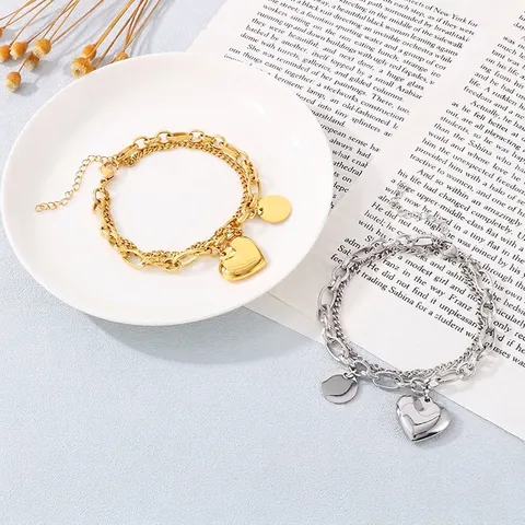 Pulsera De Doble Capa De Acero Inoxidable Para Mujer Con Colgantes De Corazón Y Disco Redondo Joyería De Moda Oro 18K