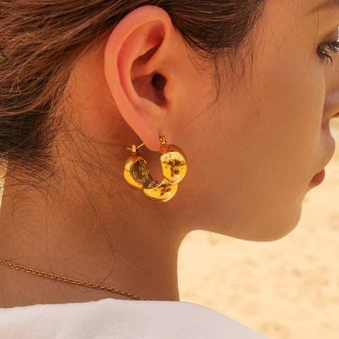 Westliche Mode 18K Vergoldet Edelstahl Drei Kugeln Chunky Hoop Ohrringe Für Damen Minimalistische Geometrische Schmuck