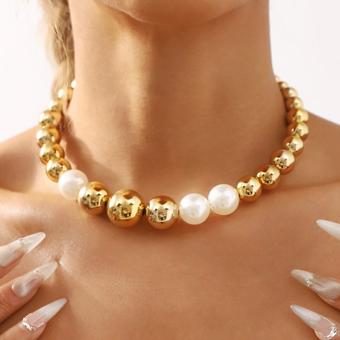 Punk Exaggerated Alloy Metal Beads Artificial Pearl Choker Necklace For Women Fashion Geometric Beads Short Necklaces Jewelry Gift