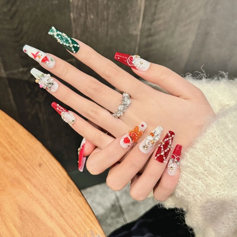 Unghie Finte Fatte A Mano Natale Omino Di Pan Di Zenzero Pupazzo Di Neve Rilievo 3D Strass Perla Artificial Forma Bara
